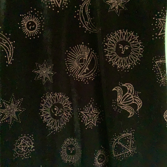 Low Back Velvet Bodycon Sun and Moon Dress - Picture 3 of 6